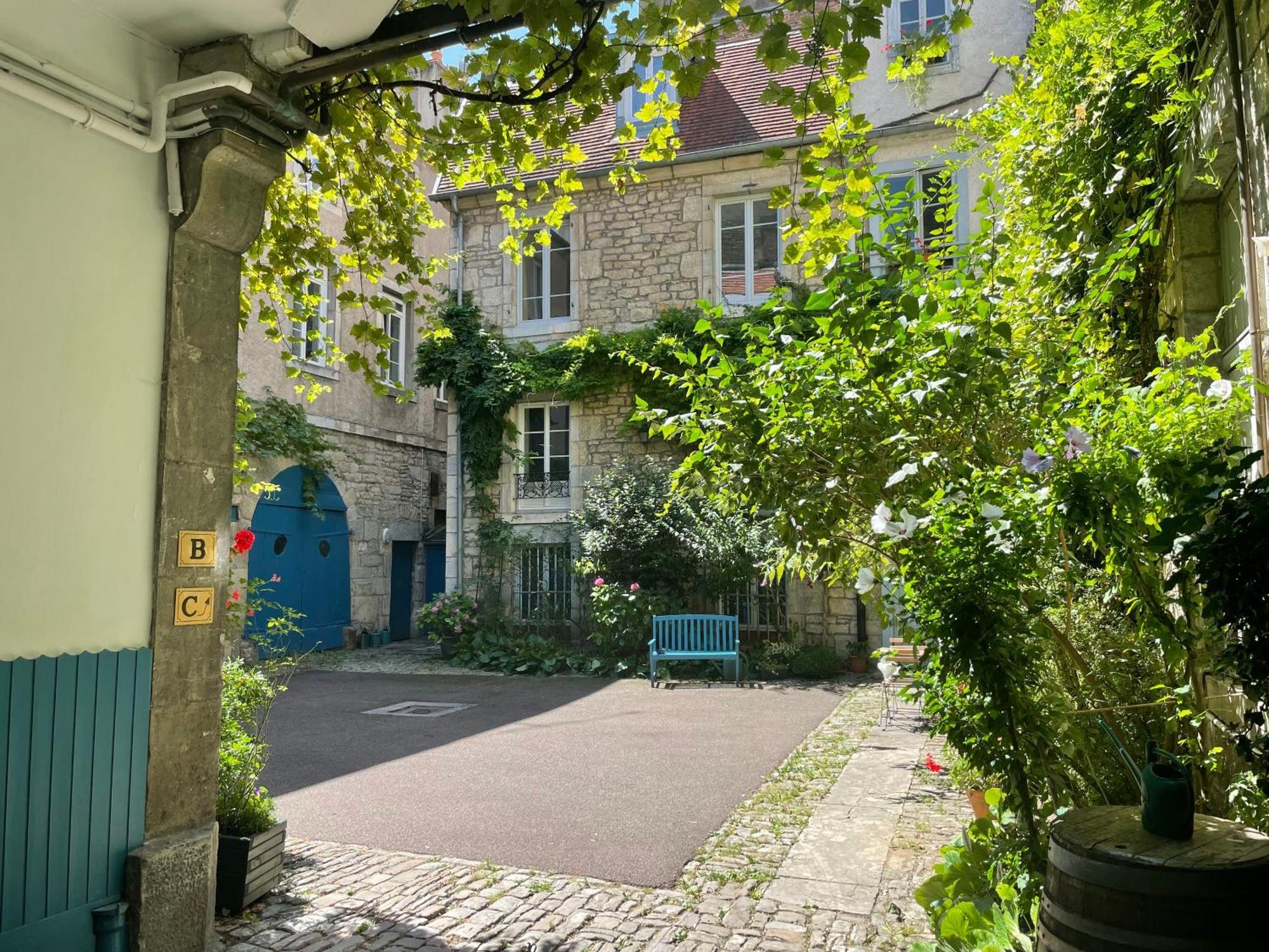Besancon: Charmant Duplex Au Pied De La Citadelle Ngoại thất bức ảnh